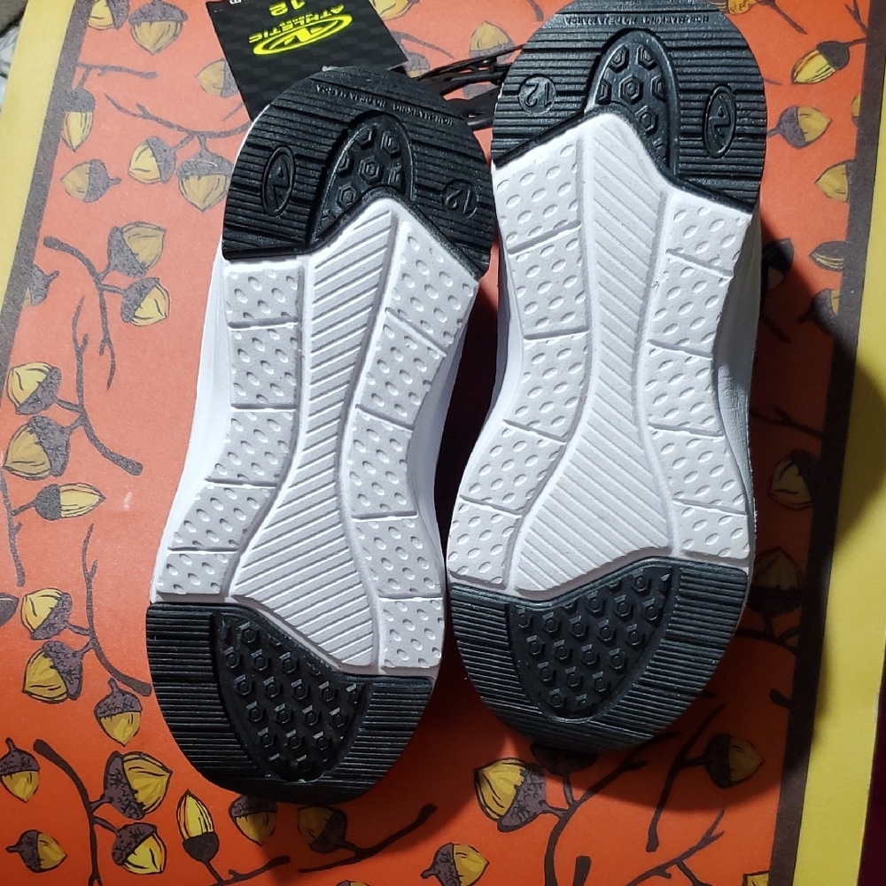 Athletic Works Kids Black and White Sneakers - Picture 3 of 7